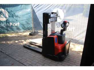 Használt targonca TOYOTA SWE200D ELEKTRO HOCHHUBWAGENMANUELLELEKTRISCH (13041388)