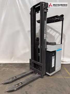 Használt targonca UNICARRIERS 160SDTFV580XSN - 1460 Std. DIESEL SEITENSTAPLER (13070822)