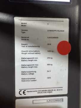 Használt targonca UNICARRIERS 160SDTFVHS540XJN - 2.119 Std. - HH 5.400 mm ELEKTRO SEITENSTAPLER (12917206)