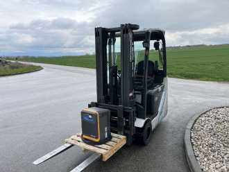 Használt targonca UNICARRIERS A2N1L18Q ELEKTRO DREIRADFRONTSTAPLER (13037628)
