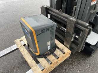 Használt targonca UNICARRIERS A2N1L18Q ELEKTRO DREIRADFRONTSTAPLER (13037628)