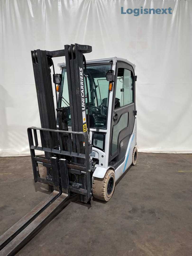 Használt targonca UNICARRIERS TX 3 20 L ELEKTRO VIERRADFRONTSTAPLER (13069856)