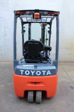 Használt targonca WEITERE 8FBE16T ELEKTRO DREIRADFRONTSTAPLER (13065192)
