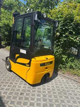 Használt targonca YALE ERP18VT MWB E2260 ELEKTRO DREIRADFRONTSTAPLER (13061211)