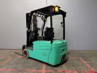 Használt targonca YALE ERP20VTLWB ELEKTRO DREIRADFRONTSTAPLER (13072145)