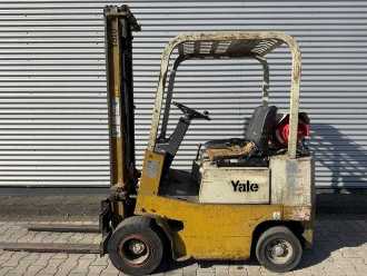 Használt targonca YALE GLP-032UA GAS VIERRADFRONTSTAPLER (13039548) backdrop