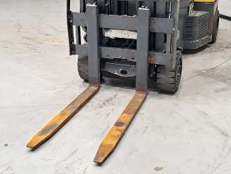 Heftruck gebruikt AISLE_MASTER 20NE ELEKTRO VIERRADFRONTSTAPLER (13058575)