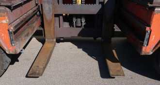 Heftruck gebruikt BATTIONI_PAGANI SLD80 DIESEL SEITENSTAPLER (12778400)