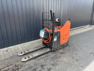 Heftruck gebruikt BT LPE200 ELEKTRO NIEDERHUBWAGENDEICHSEL (13040106) backdrop