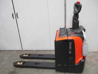 Heftruck gebruikt BT LPE200 ELEKTRO NIEDERHUBWAGENFAHRERSTAND (13071614) backdrop