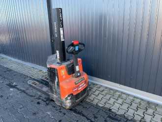 Heftruck gebruikt BT SWE080L ELEKTRO HOCHHUBWAGENDEICHSEL (13075437)