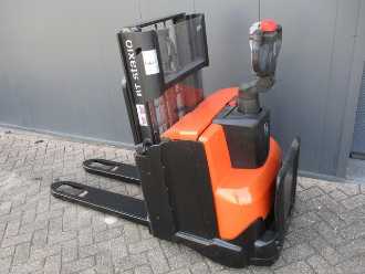 Heftruck gebruikt BT SWE200D ELEKTRO HOCHHUBWAGENFAHRERSTAND (13058617)