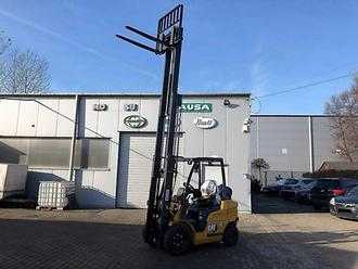 Heftruck gebruikt CATERPILLAR CAT GP25N GAS VIERRADFRONTSTAPLER (13074324)