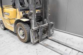 Heftruck gebruikt CATERPILLAR DP 25 K /58723/ DIESEL VIERRADFRONTSTAPLER (13065572)