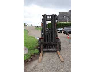 Heftruck gebruikt CATERPILLAR DP40 DIESEL VIERRADFRONTSTAPLER (13065090)