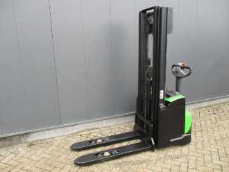 Heftruck gebruikt CESAB S212L ELEKTRO HOCHHUBWAGENDEICHSEL (13041246)