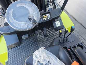 Heftruck gebruikt CLARK C70D - NEU - DIESEL KUBOTA - TRIPLEX DIESEL VIERRADFRONTSTAPLER (13033865)