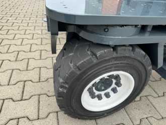 Heftruck gebruikt COMBILIFT C4500/ Diesel /Triplex 6000 mm/Air condition DIESEL VIERWEGESTAPLER (13052125)