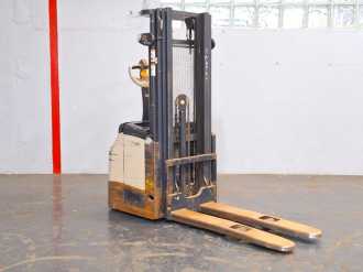 Heftruck gebruikt CROWN ES4000-1.2 ELEKTRO HOCHHUBWAGENDEICHSEL (12843738)