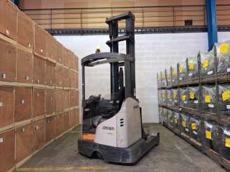 Heftruck gebruikt CROWN ESR 5260 ELEKTRO SCHUBMASTSTAPLER (12968487)