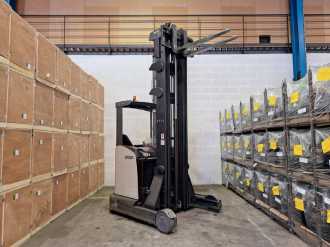 Heftruck gebruikt CROWN ESR 5260 ELEKTRO SCHUBMASTSTAPLER (12968487)