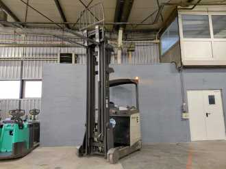 Heftruck gebruikt CROWN ESR 5260 ELEKTRO SCHUBMASTSTAPLER (13000059)