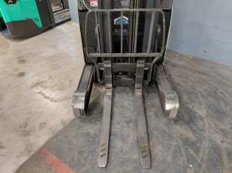 Heftruck gebruikt CROWN ESR 5260 ELEKTRO SCHUBMASTSTAPLER (13000059)