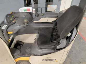 Heftruck gebruikt CROWN ESR 5260 ELEKTRO SCHUBMASTSTAPLER (13000526)