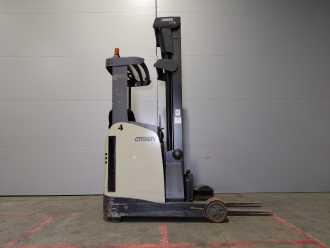 Heftruck gebruikt CROWN ESR 5260 ELEKTRO SCHUBMASTSTAPLER (13048326)