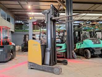Heftruck gebruikt CROWN ESR5260-1.4 ELEKTRO SCHUBMASTSTAPLER (12905611)