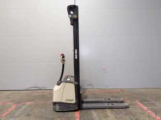 Heftruck gebruikt CROWN WF3000 ELEKTRO HOCHHUBWAGENDEICHSEL (13073596)