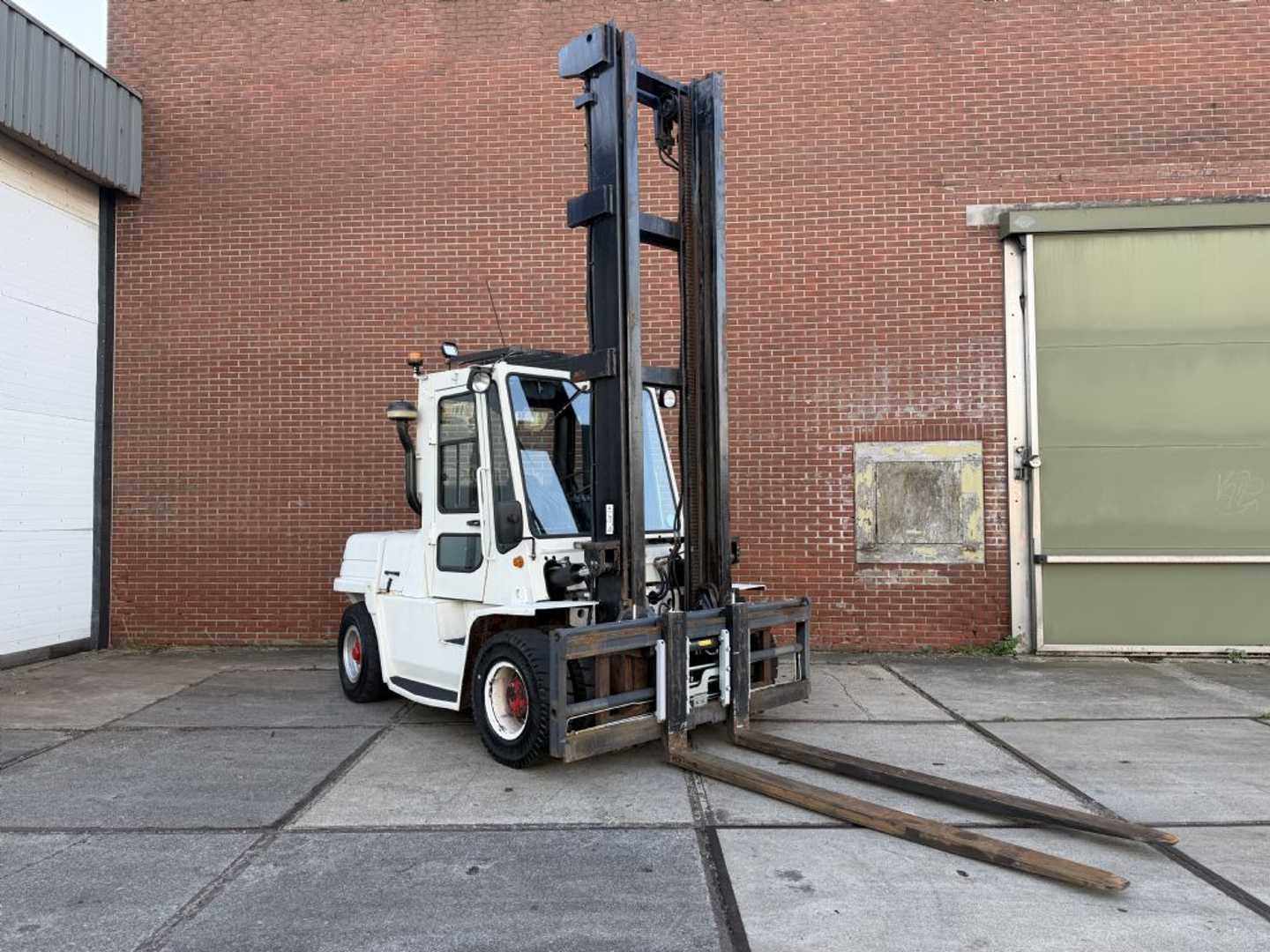 Heftruck gebruikt DAEWOO D705-2 DIESEL VIERRADFRONTSTAPLER (13073884)