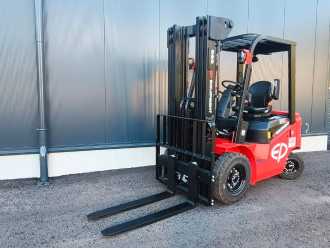 Heftruck gebruikt EP EFL203 ELEKTRO VIERRADFRONTSTAPLER (13071003) backdrop