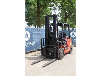 Heftruck gebruikt EP Equipment EFL 30 Pro ELEKTRO VIERRADFRONTSTAPLER (13056087)
