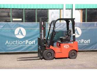 Heftruck gebruikt EP Equipment EFL181 ELEKTRO VIERRADFRONTSTAPLER (13056092) backdrop