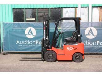 Heftruck gebruikt EP Equipment EFL181 ELEKTRO VIERRADFRONTSTAPLER (13056092)