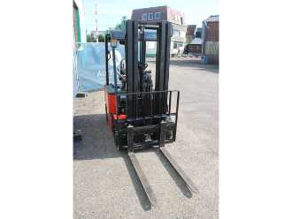 Heftruck gebruikt EP Equipment EFL181 ELEKTRO VIERRADFRONTSTAPLER (13056092)