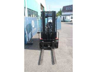 Heftruck gebruikt EP Equipment EFL181 ELEKTRO VIERRADFRONTSTAPLER (13056092)