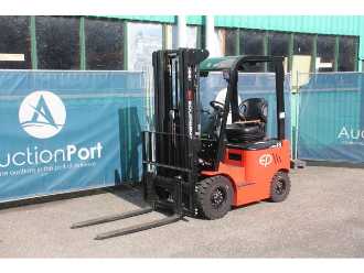 Heftruck gebruikt EP Equipment EFL181 ELEKTRO VIERRADFRONTSTAPLER (13056092)