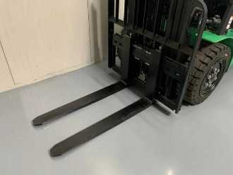 Heftruck gebruikt EP Vorkheftruck EFXZ-301-H ELEKTRO VIERRADFRONTSTAPLER (13007496)