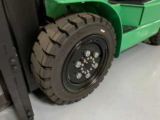 Heftruck gebruikt EP Vorkheftruck EFXZ-301-H ELEKTRO VIERRADFRONTSTAPLER (13007496)