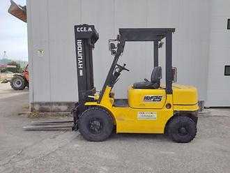 Heftruck gebruikt HALLA HDF25 DIESEL VIERRADFRONTSTAPLER (13042771)