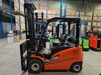 Heftruck gebruikt HANGCHA A4W30 ELEKTRO VIERRADFRONTSTAPLER (12771254)