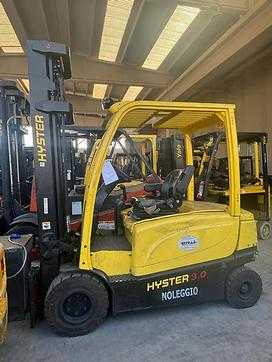 Heftruck gebruikt HYSTER J 3.0 XN ELEKTRO VIERRADFRONTSTAPLER (12950617) backdrop