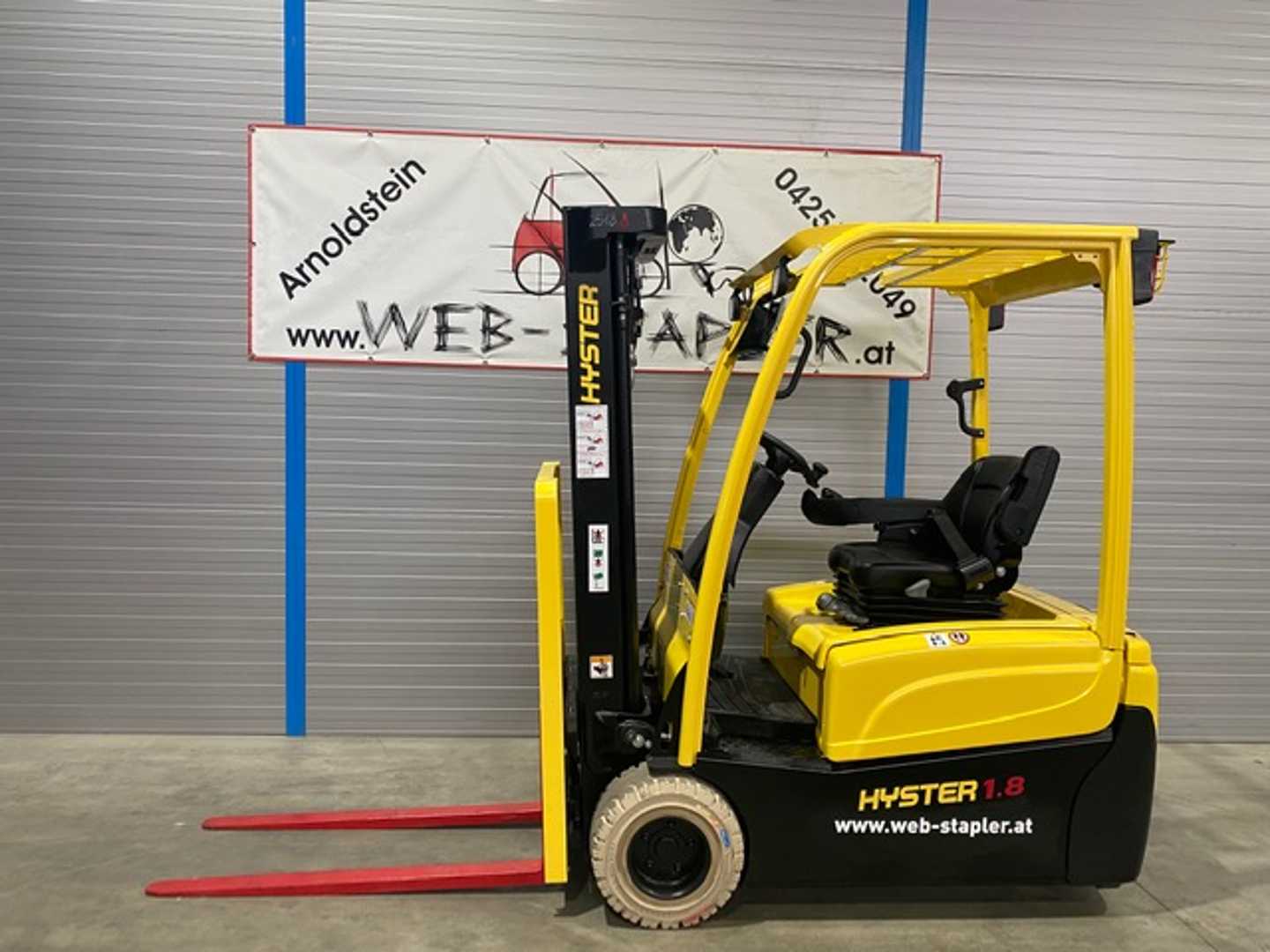Heftruck gebruikt HYSTER J1.8XNT MWB ELEKTRO DREIRADFRONTSTAPLER (13058044)