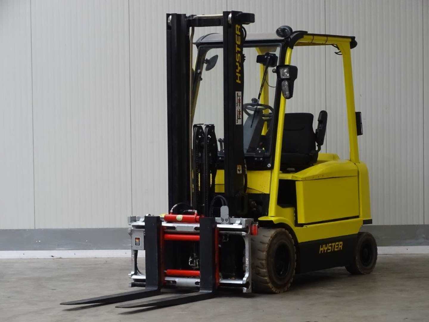 Heftruck gebruikt HYSTER J3.0XM ELEKTRO VIERRADFRONTSTAPLER (13068268)