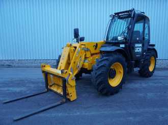 Heftruck gebruikt JCB 531-70 STAGE V DIESEL TELESKOPARMSTAPLER (12779601) backdrop