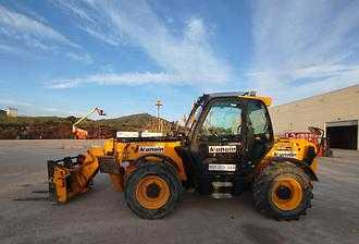 Heftruck gebruikt JCB 540V140 DIESEL TELESKOPARMSTAPLER (13068424) backdrop