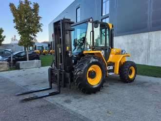 Heftruck gebruikt JCB 940-4 SV DIESEL GELAENDESTAPLER (13072631) backdrop
