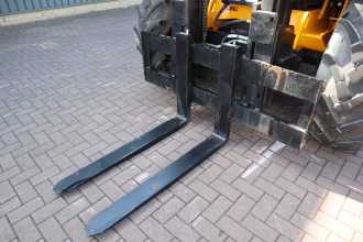 Heftruck gebruikt JCB 940-4 T4 DIESEL GELAENDESTAPLER (12925258)